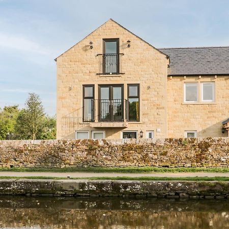 6 Lock View Villa Скиптън Екстериор снимка